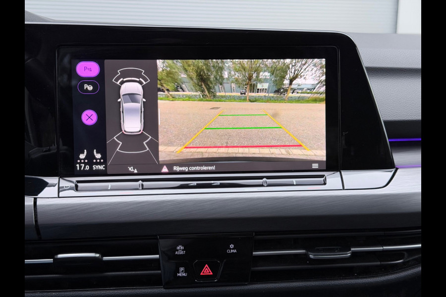 Volkswagen Golf 1.5 eTSI R-Line Pano/Memory/HuD