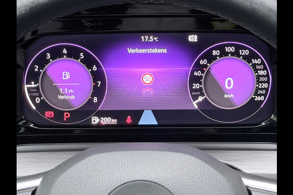 Volkswagen Golf 1.5 eTSI R-Line Pano/Memory/HuD