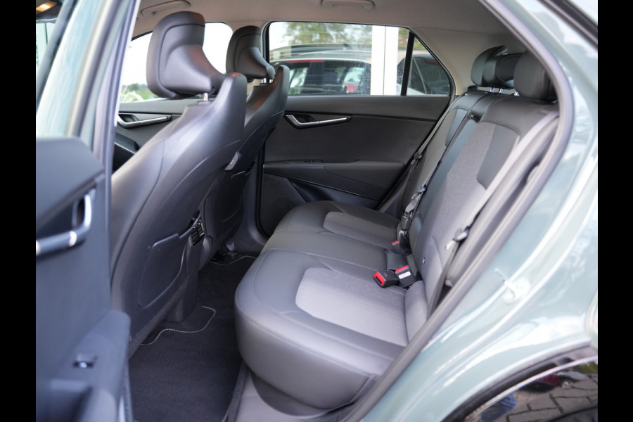 Kia Niro EV DynamicLine 64.8 kWh SOH 100% | Cruise control adaptief met stop&go en stuurhulp | Achteruitrijcamera |