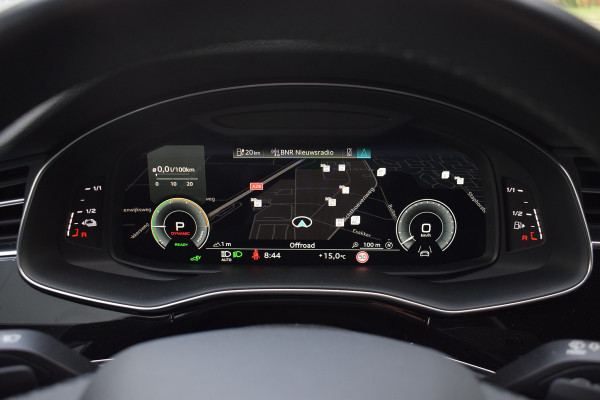 Audi Q8 55 TFSI e Quattro | Luchtvering | Trekhaak | B&O | Leer | 360 camera | 22"