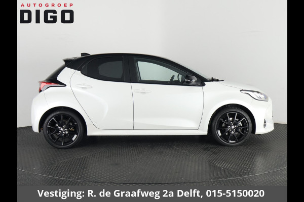 Toyota Yaris 1.5 Hybrid Executive Bi-Tone | Stoelverwarming | Navigatie | Parkeersenoren | Apple Carplay & AndroidAUTO |