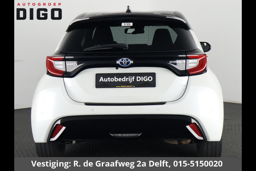 Toyota Yaris 1.5 Hybrid Executive Bi-Tone | Stoelverwarming | Navigatie | Parkeersenoren | Apple Carplay & AndroidAUTO |