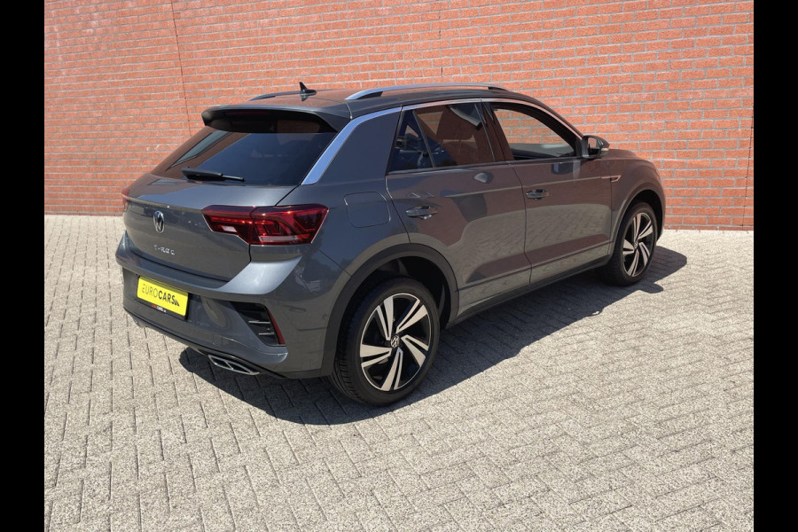 Volkswagen T-Roc 1.5 TSI 150pk DSG R-Line Navigatie Apple Carplay / Android Auto Parkeersensoren Afneembare trekhaak Park Assist Adaptive Cruise Control Elektrische achterklep Stoel- en stuurverwarming Climate Control Ledverlichting Virtual Cockpit