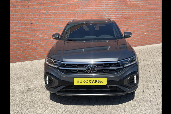 Volkswagen T-Roc 1.5 TSI 150pk DSG R-Line Navigatie Apple Carplay / Android Auto Parkeersensoren Afneembare trekhaak Park Assist Adaptive Cruise Control Elektrische achterklep Stoel- en stuurverwarming Climate Control Ledverlichting Virtual Cockpit