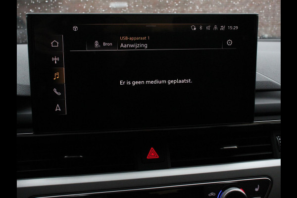 Audi A4 Avant 40 TFSI 205pk Automaat S Line Plus Navigatie Climate Control Cruise control Lichtmetalen velgen Stoelverwarming Parkeersensoren Elektrische achterklep