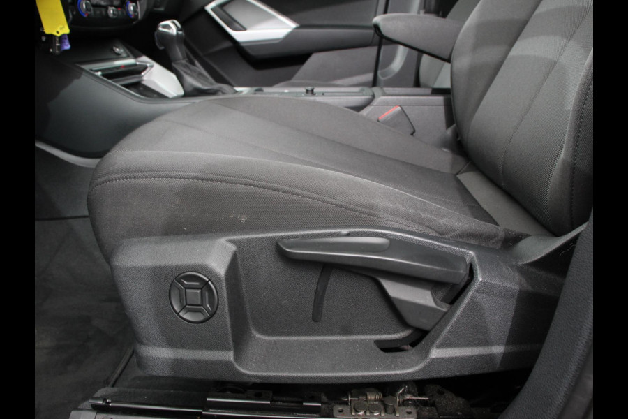 Audi Q3 Sportback 45 TFSI e PHEV Automaat Attitude Plus Electrisch bedienbare kofferklep Dab 20"Lichtmtelalen velgen Extra Getint glas Led Dab Navigatie Apple Carplay/Android Auto