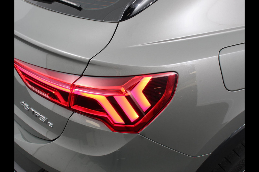 Audi Q3 Sportback 45 TFSI e PHEV Automaat Attitude Plus Electrisch bedienbare kofferklep Dab 20"Lichtmtelalen velgen Extra Getint glas Led Dab Navigatie Apple Carplay/Android Auto