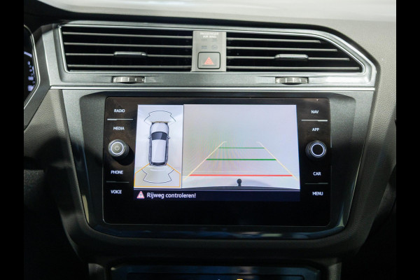 Volkswagen Tiguan 1.5 TSI 2x R-Line Business+ / 150pk / Trekhaak / NAP / Rondomzicht camera / Keyless /