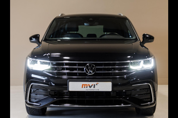 Volkswagen Tiguan 1.5 TSI 2x R-Line Business+ / 150pk / Trekhaak / NAP / Rondomzicht camera / Keyless /