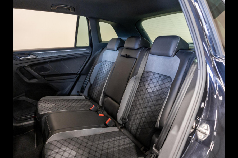 Volkswagen Tiguan 1.5 TSI 2x R-Line Business+ / 150pk / Trekhaak / NAP / Rondomzicht camera / Keyless /
