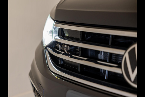 Volkswagen Tiguan 1.5 TSI 2x R-Line Business+ / 150pk / Trekhaak / NAP / Rondomzicht camera / Keyless /