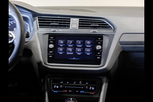 Volkswagen Tiguan 1.5 TSI 2x R-Line Business+ / 150pk / Trekhaak / NAP / Rondomzicht camera / Keyless /
