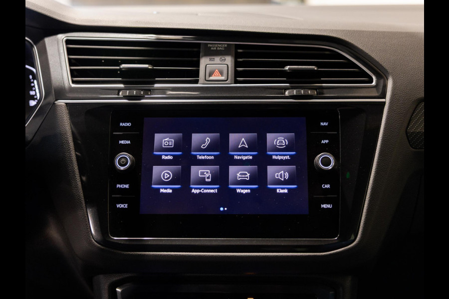 Volkswagen Tiguan 1.5 TSI 2x R-Line Business+ / 150pk / Trekhaak / NAP / Rondomzicht camera / Keyless /