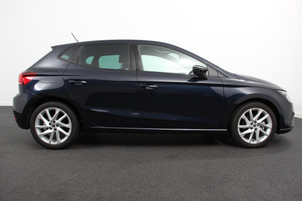 Seat Ibiza 1.0 TSI 110pk DSG FR Automaat Navigatie Apple Carplay/Android Auto Camera Parkeersensoren Adaptive cruise control Keyless Entry/Start Virtual Cockpit Stoelverwarming Ledverlichting Getinte ramen