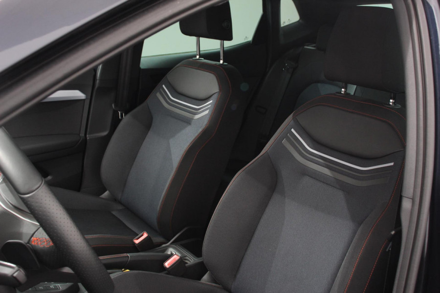 Seat Ibiza 1.0 TSI 110pk DSG FR Automaat Navigatie Apple Carplay/Android Auto Camera Parkeersensoren Adaptive cruise control Keyless Entry/Start Virtual Cockpit Stoelverwarming Ledverlichting Getinte ramen