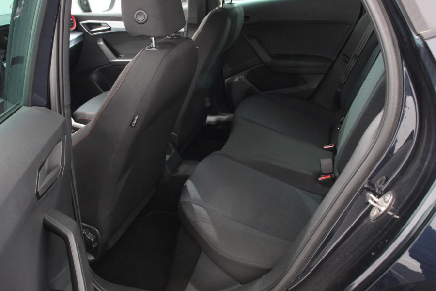 Seat Ibiza 1.0 TSI 110pk DSG FR Automaat Navigatie Apple Carplay/Android Auto Camera Parkeersensoren Adaptive cruise control Keyless Entry/Start Virtual Cockpit Stoelverwarming Ledverlichting Getinte ramen
