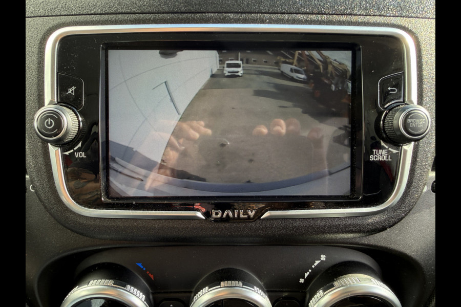 Iveco Daily 35C16 3.0 160PK Bakwagen Laadklep Zijdeur Camera Climate Control Bluetooth Luchtgeveerde stoel Meubelbak Koffer