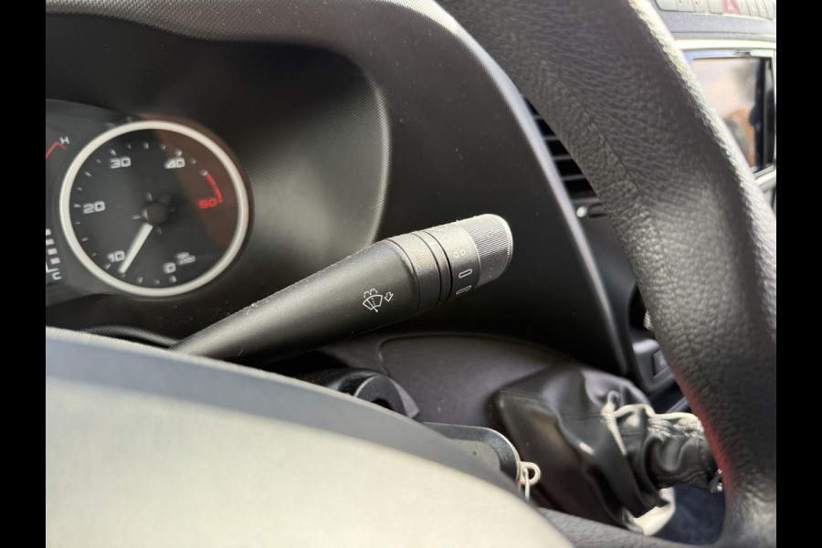 Iveco Daily 35C16 3.0 160PK Bakwagen Laadklep Zijdeur Camera Climate Control Bluetooth Luchtgeveerde stoel Meubelbak Koffer