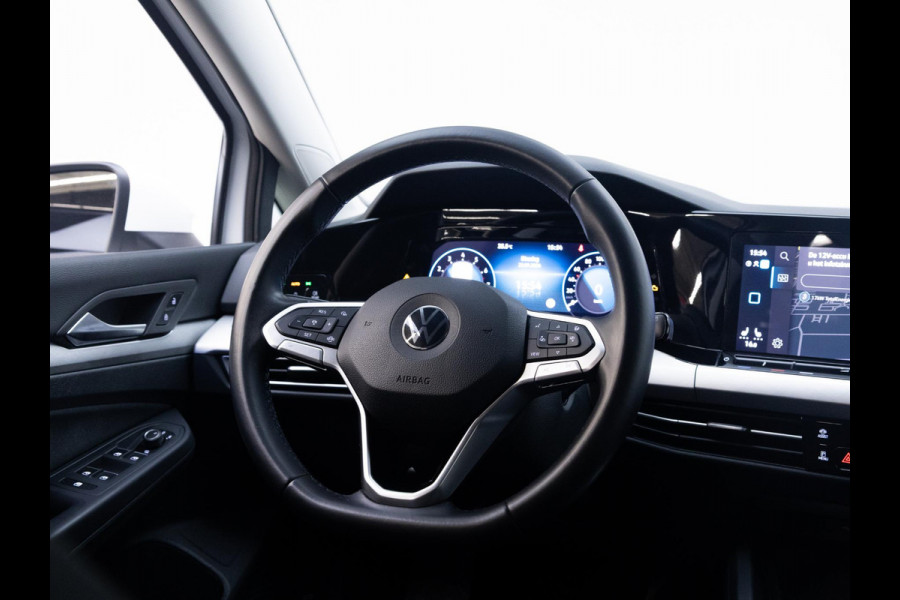 Volkswagen Golf Variant 1.0 eTSI Life 110pk DSG| Camera| Navi| extra getint glas