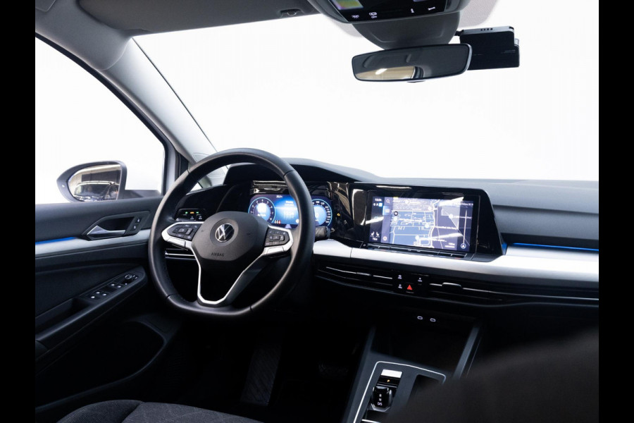 Volkswagen Golf Variant 1.0 eTSI Life 110pk DSG| Camera| Navi| extra getint glas