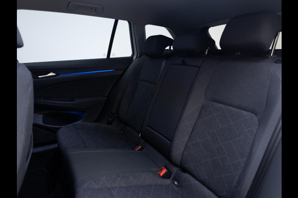 Volkswagen Golf Variant 1.0 eTSI Life 110pk DSG| Camera| Navi| extra getint glas