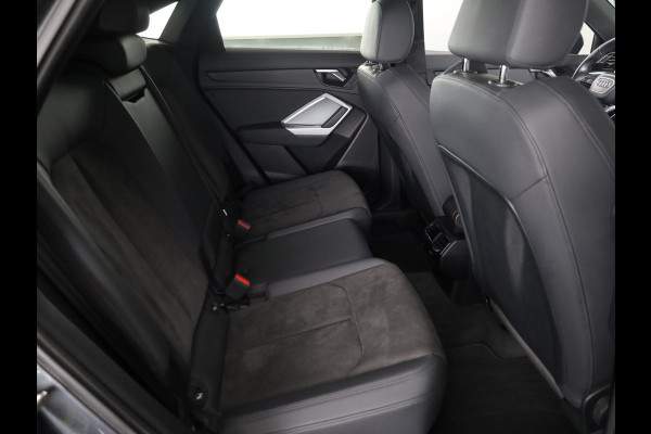 Audi Q3 Sportback 45 TFSI e S Edition 245pk | Panoramadak | Navigatie | Stoelverwarming | Afgevlakt stuurwiel | Parkeercamera