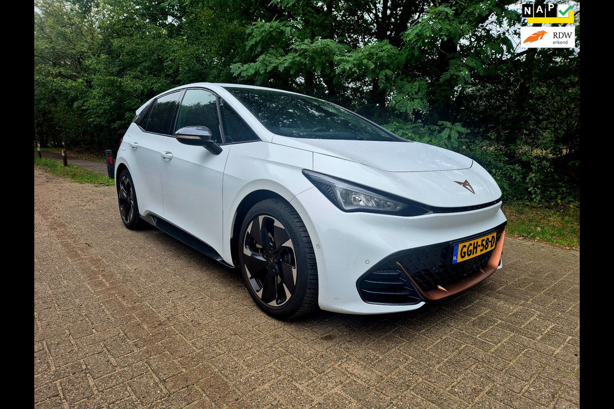 CUPRA Born Essential 63 kWh facelft btw