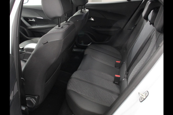 Peugeot 2008 1.2 Hybrid 136 pk Automaat Allure Navigatie Apple Carplay/Android Auto Climate Control Led Parkeer sensoren Cruise Control Stoelverwarming