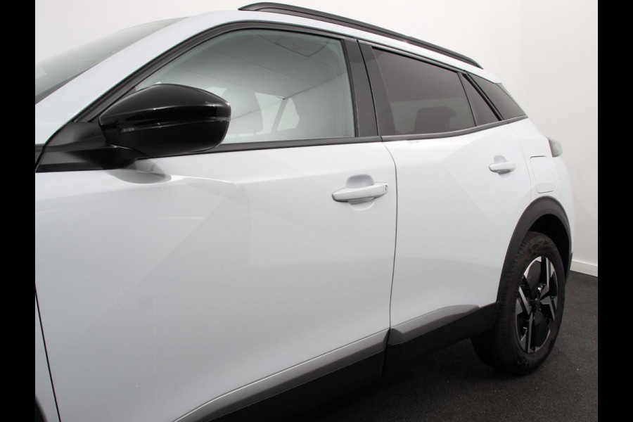 Peugeot 2008 1.2 Hybrid 136 pk Automaat Allure Navigatie Apple Carplay/Android Auto Climate Control Led Parkeer sensoren Cruise Control Stoelverwarming