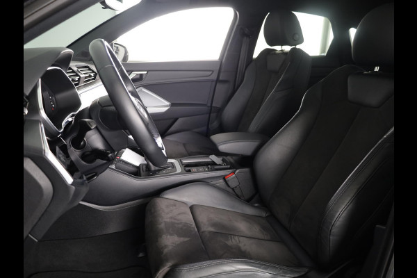 Audi Q3 Sportback 45 TFSI e S Edition 245pk | Panoramadak | Navigatie | Stoelverwarming | Afgevlakt stuurwiel | Parkeercamera