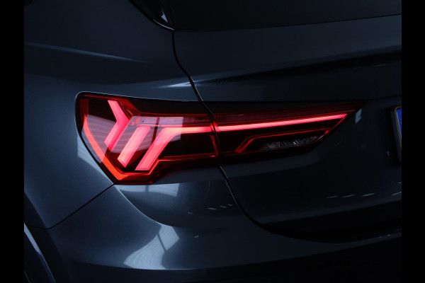 Audi Q3 Sportback 45 TFSI e S Edition 245pk | Panoramadak | Navigatie | Stoelverwarming | Afgevlakt stuurwiel | Parkeercamera