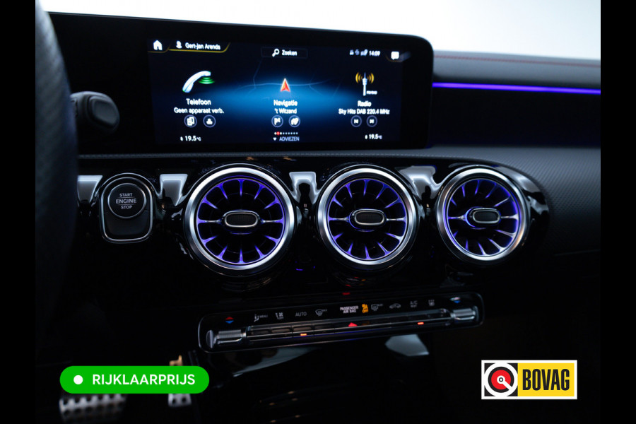 Mercedes-Benz CLA-Klasse Shooting Brake 250 e AMG Line Night Pack 218 PK | Panoramadak | Afn. trekhaak | Stoelverwarming | Navigatie | Sfeerverlichting Camera, Car-play, , Multibeam led, 19"LMV