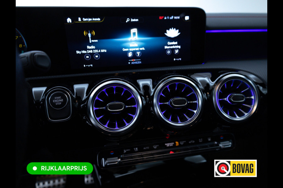 Mercedes-Benz CLA-Klasse Shooting Brake 250 e AMG Line Night Pack 218 PK | Panoramadak | Afn. trekhaak | Stoelverwarming | Navigatie | Sfeerverlichting Camera, Car-play, , Multibeam led, 19"LMV