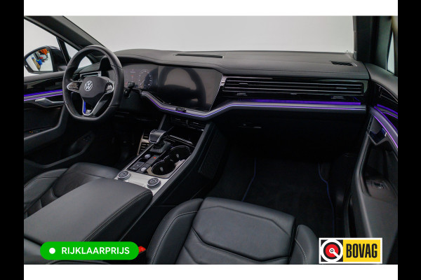 Volkswagen Touareg 3.0 TSi 4MOTION R-line 462 PK | Panoramadak | Luchtvering | Leer | Travel Assist | El.verstelbare stoel met geheugen, Wegklapbare trekhaak, Stoel- stuurverwarming, Keyless, Sfeerverlichting