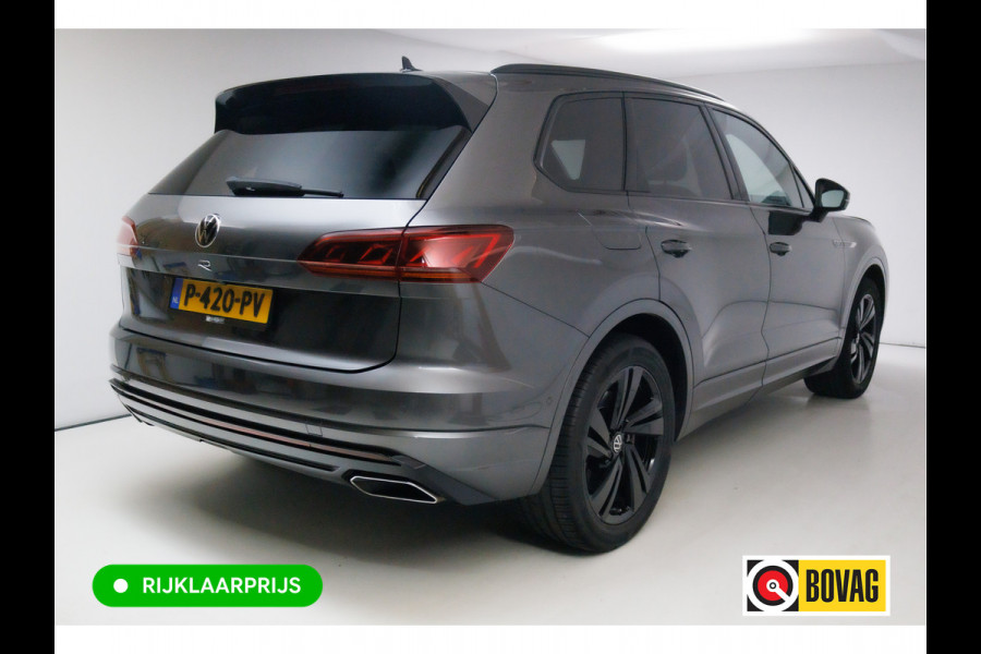 Volkswagen Touareg 3.0 TSi 4MOTION R-line 462 PK | Panoramadak | Luchtvering | Leer | Travel Assist | El.verstelbare stoel met geheugen, Wegklapbare trekhaak, Stoel- stuurverwarming, Keyless, Sfeerverlichting
