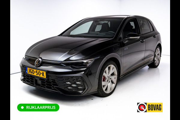Volkswagen Golf 1.5 eHybrid GTE Black 272 PK automaat | IQ Led | Elec. trekhaak | Headup | Stoel- & stuurverw. | PDC V + A, Camera, App. connect, Navigatie, 131 KM actieradius (WLTP)