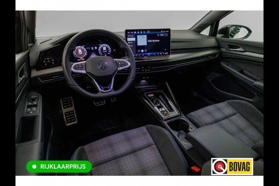 Volkswagen Golf 1.5 eHybrid GTE Black 272 PK automaat | IQ Led | Elec. trekhaak | Headup | Stoel- & stuurverw. | PDC V + A, Camera, App. connect, Navigatie, 131 KM actieradius (WLTP)