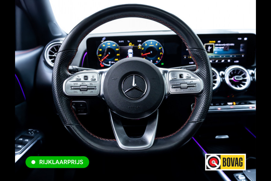 Mercedes-Benz Glb 200 AMG Line Night Pakket Panoramadak | Elec. trekhaak | Matrix Led | Elec. achterklep | Stoelverwarming | Camera | Navigatie, Cruise, Apple Carplay/app. connect