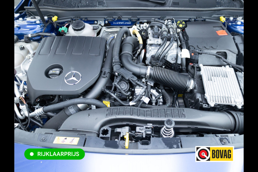 Mercedes-Benz A-Klasse 250 e AMG Line | Pano dak | Stoelverw. | Cruise | 19"all season | Sfeerverlichting | Climate control | Navigatie