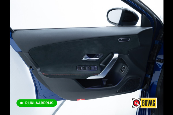 Mercedes-Benz A-Klasse 250 e AMG Line | Pano dak | Stoelverw. | Cruise | 19"all season | Sfeerverlichting | Climate control | Navigatie