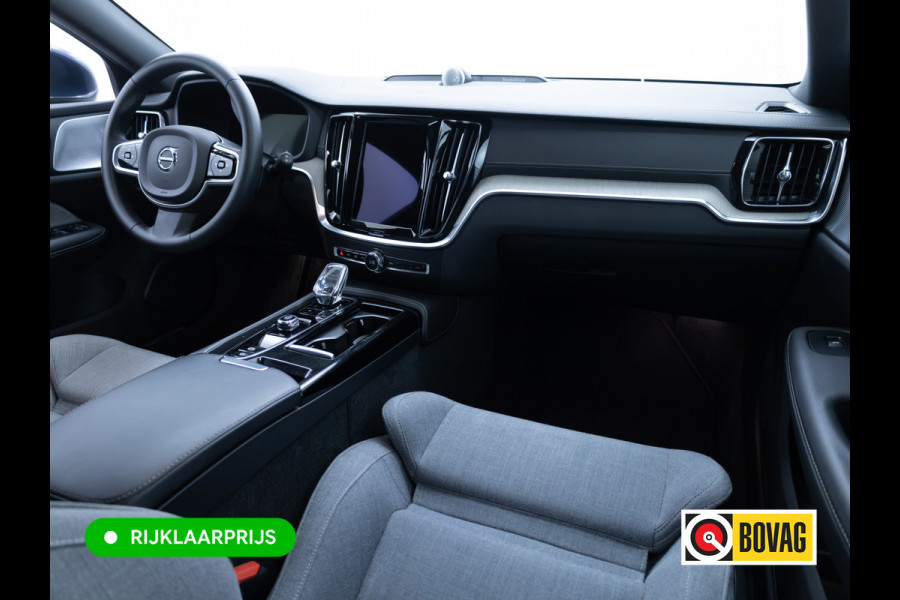 Volvo V60 2.0 T8 Plug-in hybrid AWD Ultimate Bright | Bowers & Wilkins | Panorama dak | Trekhaak | Stoel- Stuur en achterbankverw. | Head-up, Pilot assist, Elec. achterklep, 360 Camera, Electrische stoelen met geheugen