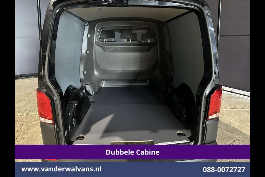 Volkswagen Transporter 2.0 TDI 150pk Automaat L2H1 Dubbele Cabine Euro6 Airco | 6-Zits | Camera | Navigatie | Apple Carplay | Cruisecontrol Android Auto, Stoelverwarming, 2500kg Trekhaak, Achterklep
