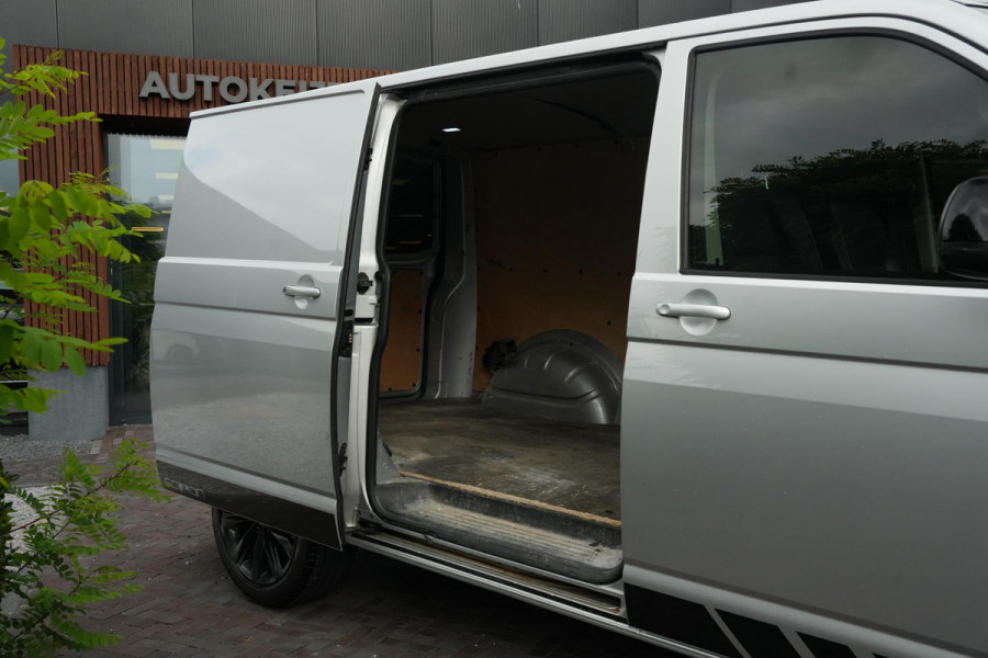 Volkswagen Transporter 2.0 TDI L1H1 Led DSG Leer Carplay 3 persoons