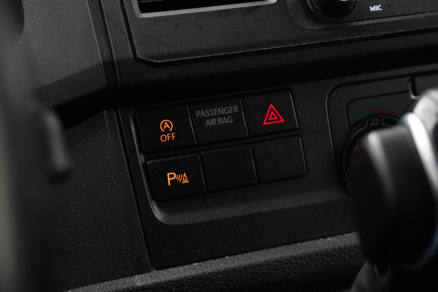 Volkswagen Transporter 2.0 TDI L1H1 Led DSG Leer Carplay 3 persoons