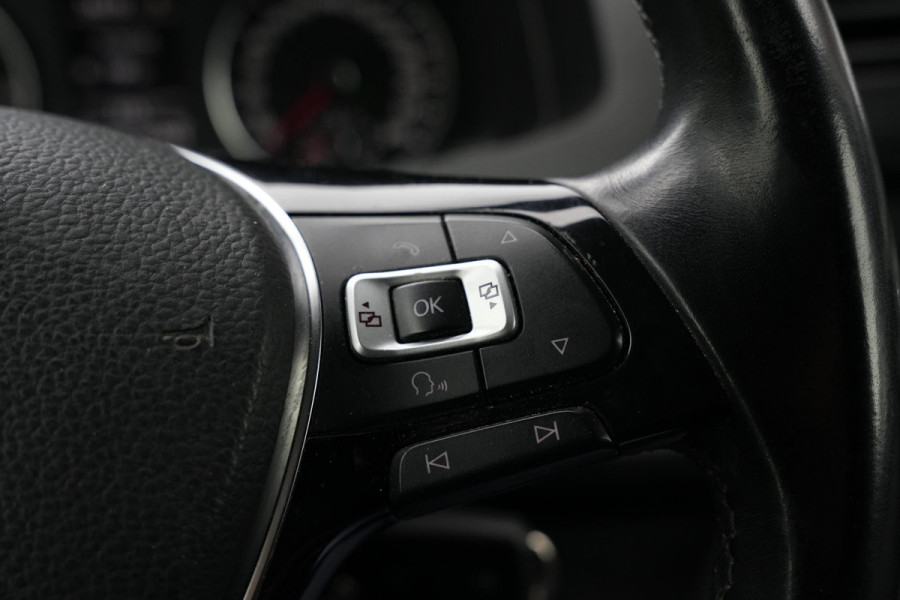 Volkswagen Transporter 2.0 TDI L1H1 Led DSG Leer Carplay 3 persoons