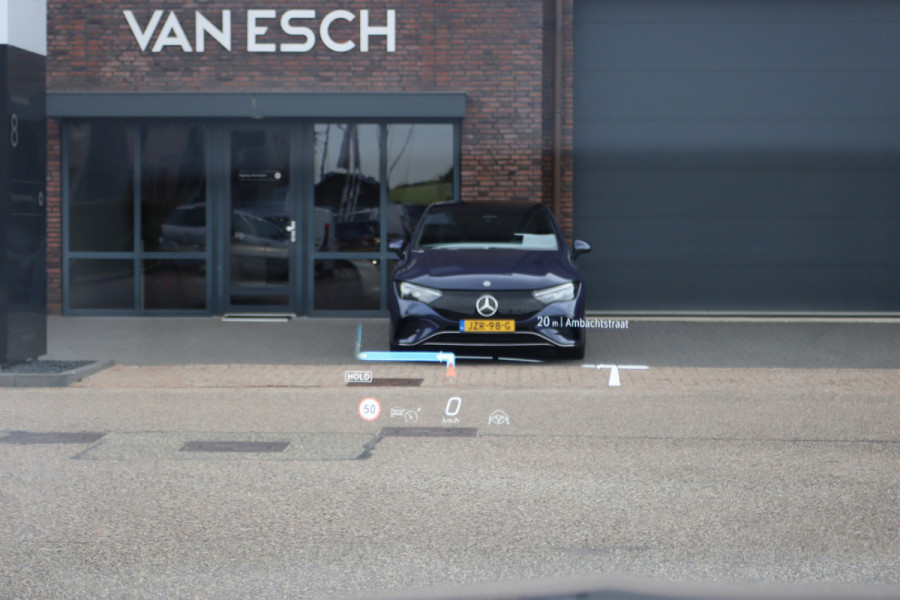 Mercedes-Benz EQE SUV AMG 43 4MATIC Premium+ 91 kWh | Luchtvering | Hyperscreen | Achterasbesturing | Distronic+ | HUD | Burmester | Stoelventilatie | Digital Light |