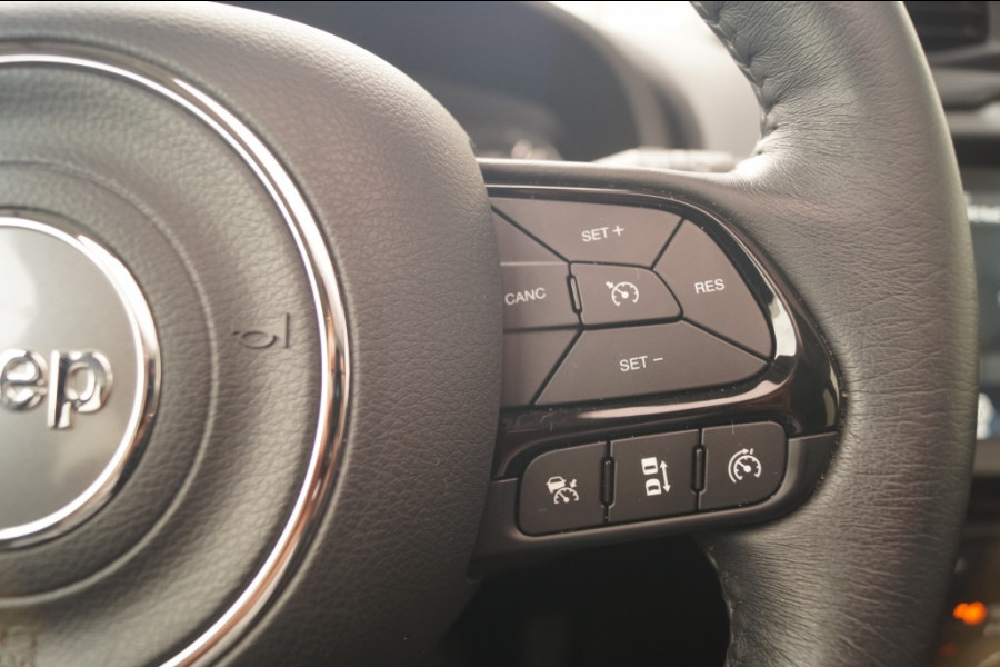 Jeep Renegade 4xe 240 PHEV Hybrid 4WD Limited -PANO-CAM-