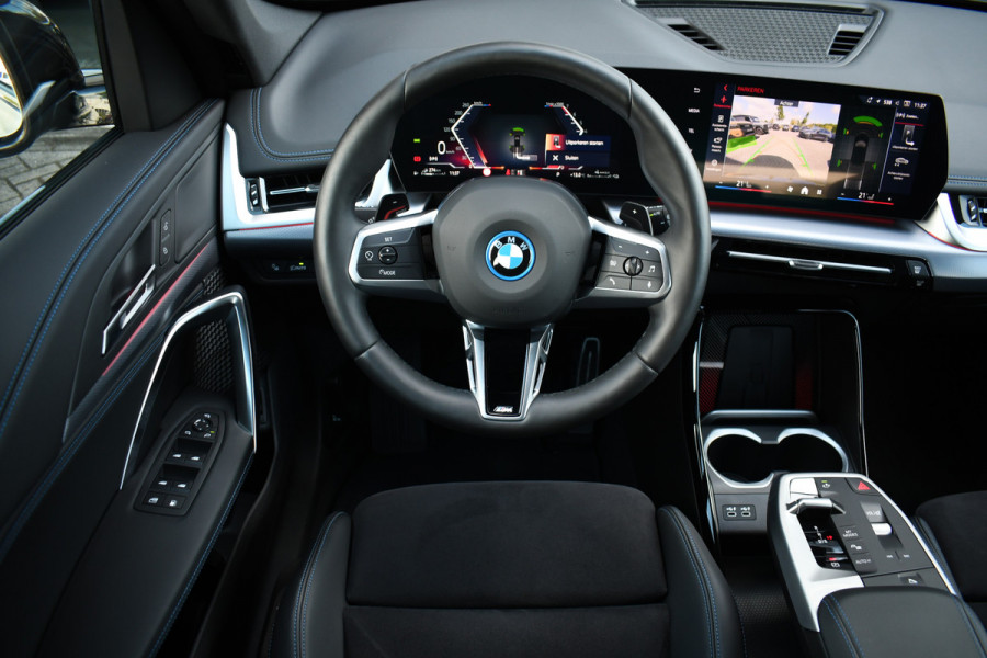 BMW X1 xDrive25e M-Sport Trekhaak Premium ACC-voorbereiding 18inch Camera AC-Snelladen