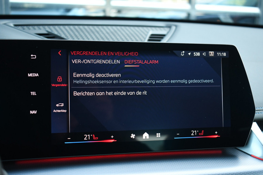 BMW X1 xDrive25e M-Sport Trekhaak Premium ACC-voorbereiding 18inch Camera AC-Snelladen