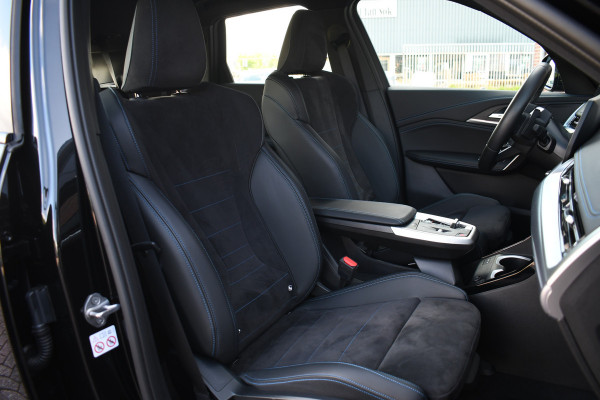 BMW X1 xDrive25e M-Sport Trekhaak Premium ACC-voorbereiding 18inch Camera AC-Snelladen